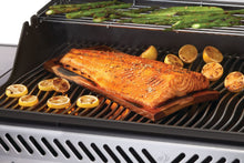 Napoleon Rogue PRO 625 SIB Natural Gas with Infrared Side Burner, Stainless Steel