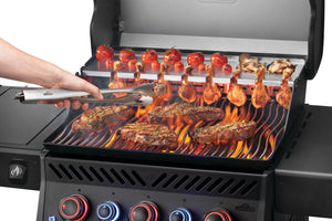 Napoleon Phantom Rogue PRO-S 425 RSIB Propane with Infrared Side and Rear Burner